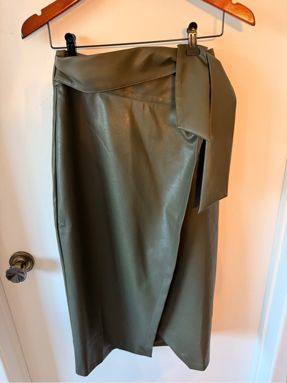 Gracia Olive Green Pencil Skirt — Luxe Lining, Tulip Slit, Sz M